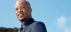 james-fortune-live-through-it-cover2