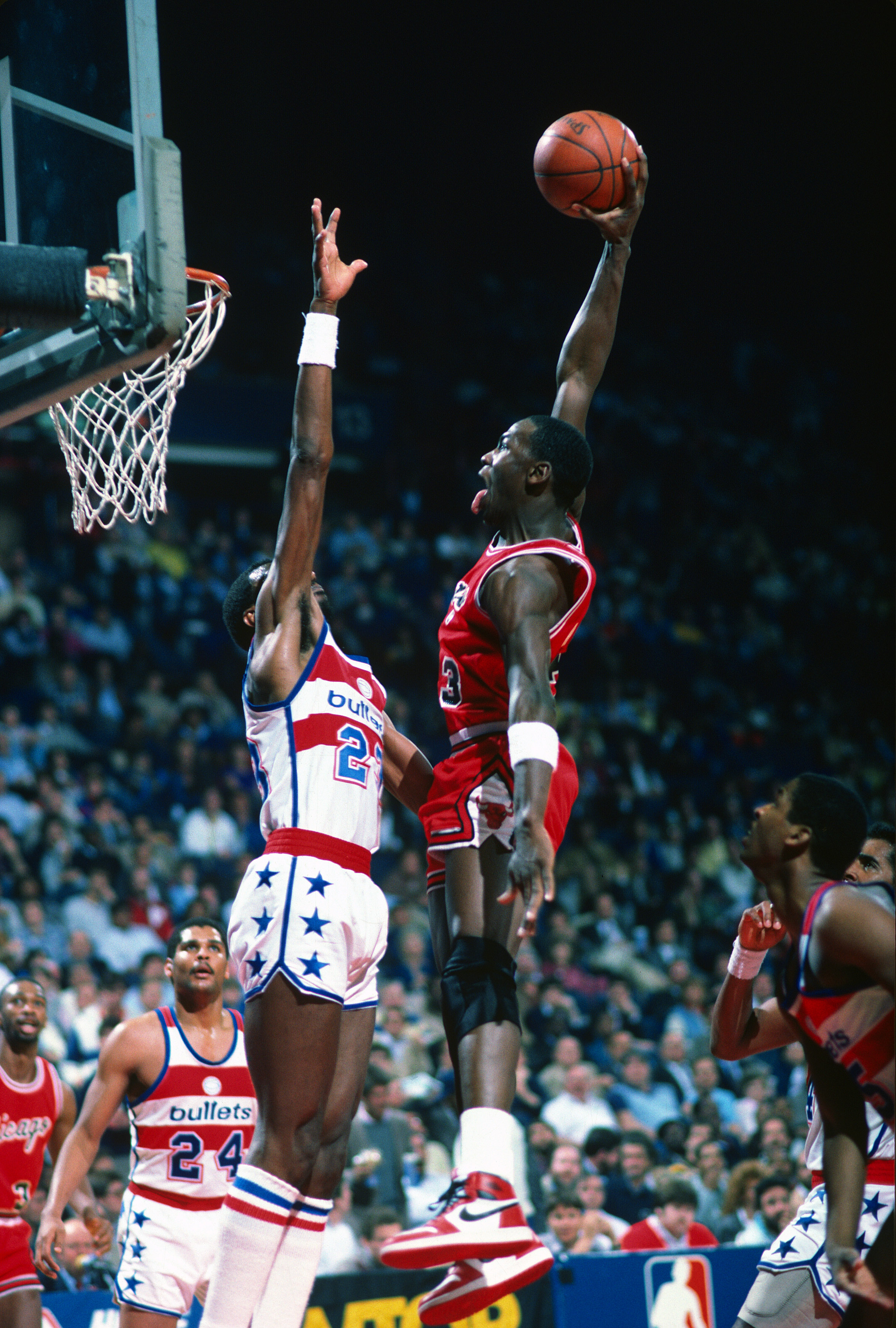 Michael-Jordan-Dunk-tongue-getty-wppz