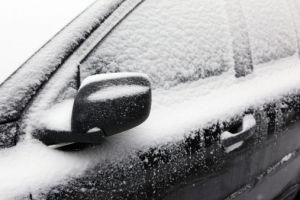 CAR AND SNOW-ELEV8