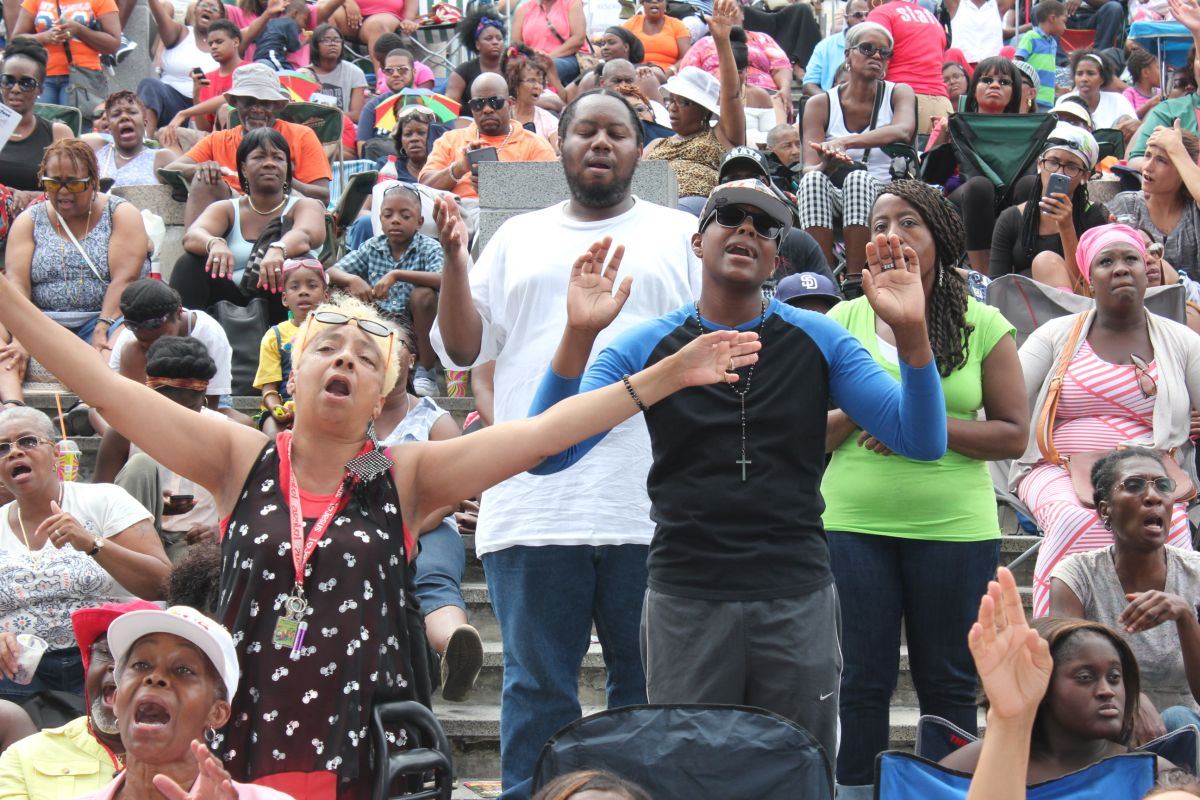 Praise In The Park 2015