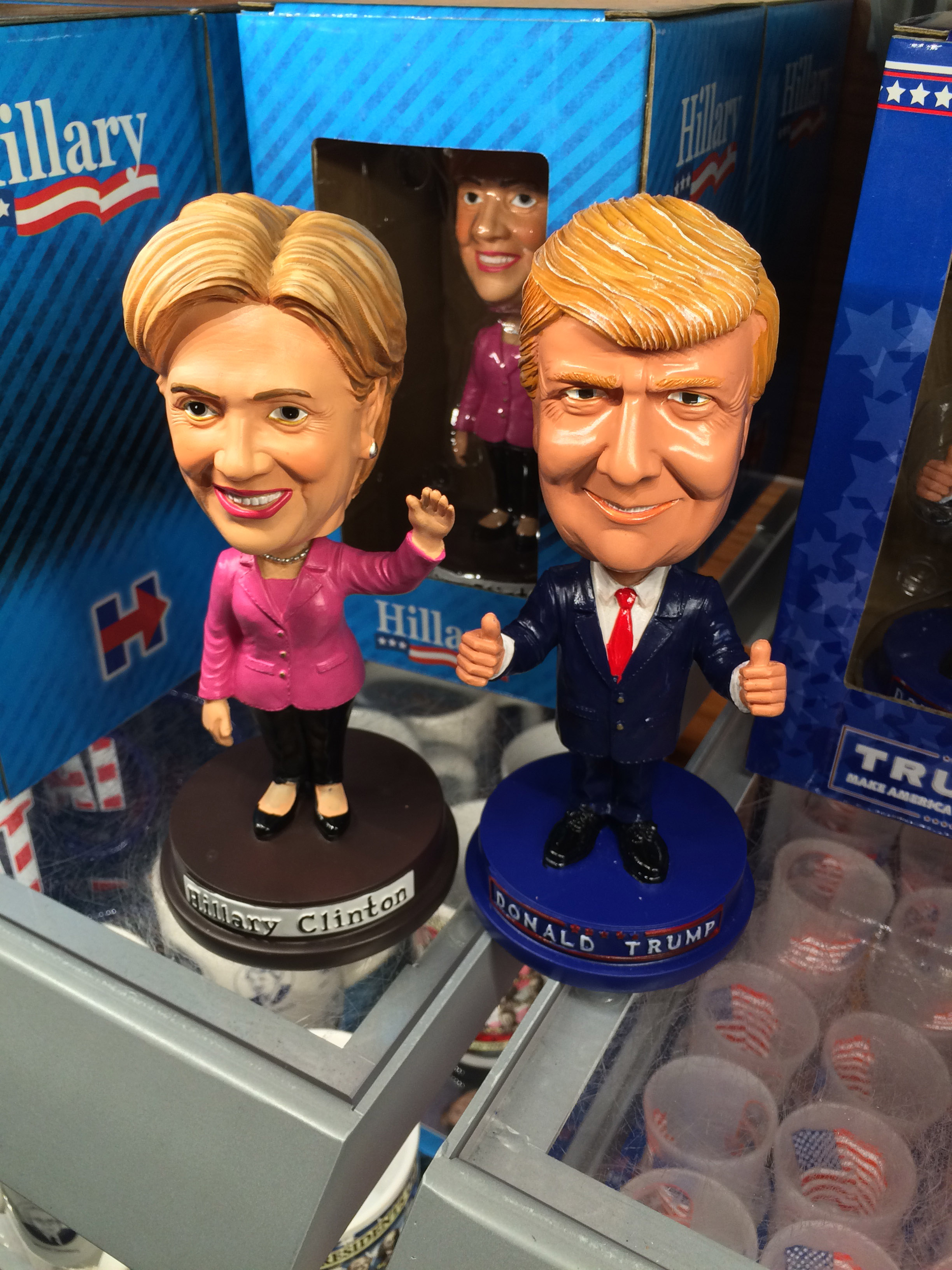 US-VOTE-CLINTON-TRUMP