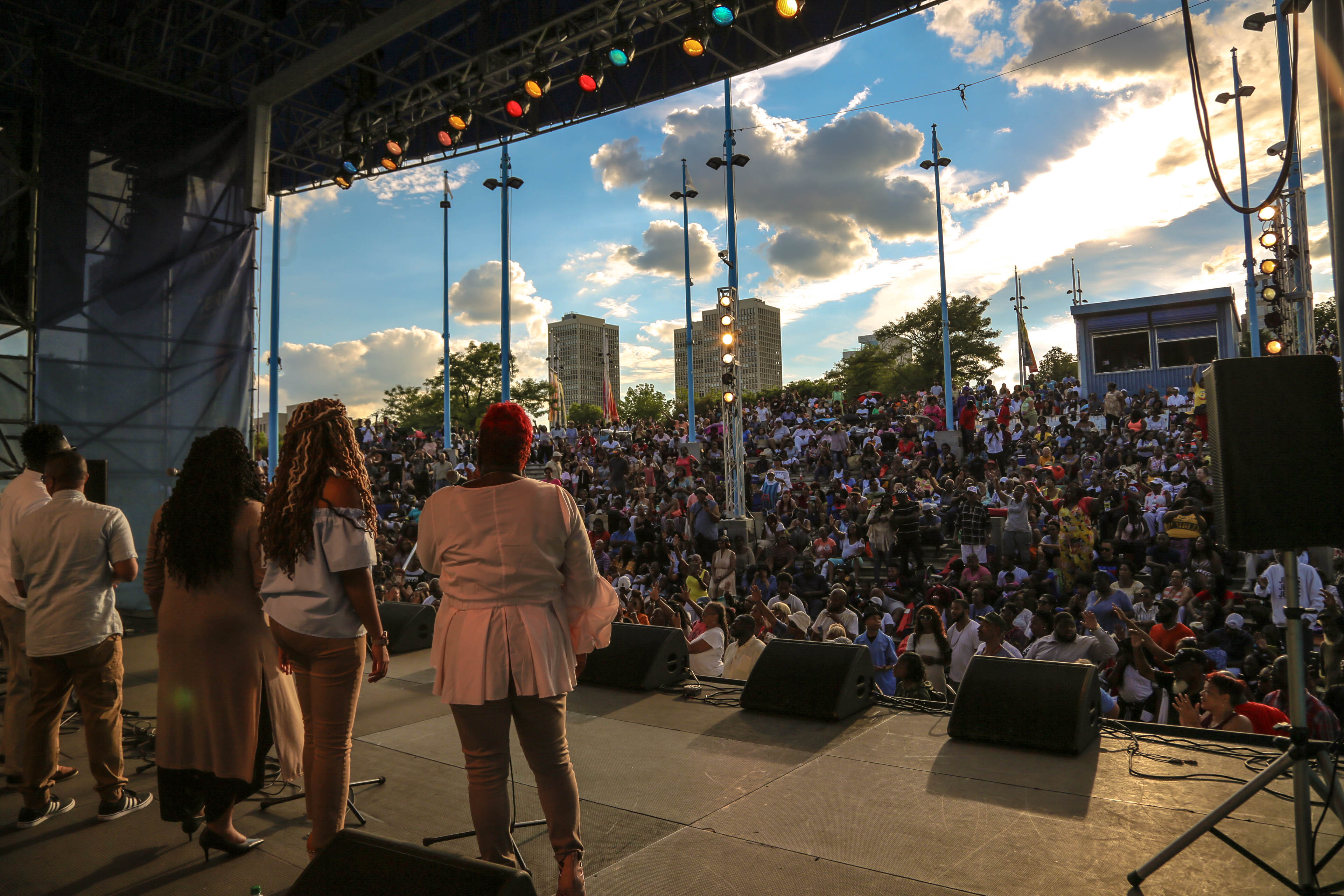 Lonnie Hunter & Structure